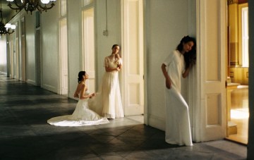 10 Ethereal Wedding Dress Designs for the Dreamy Bride
