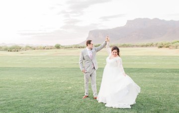 Intimate & Scenic Arizona Wedding With Tuscan Charm