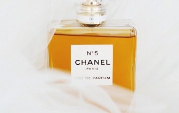 10 Wedding Day Perfumes For Brides