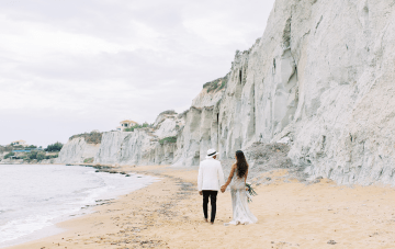 Stunning & Intimate Greek Micro Wedding