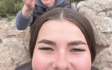 The Couple’s Selfie Proposal