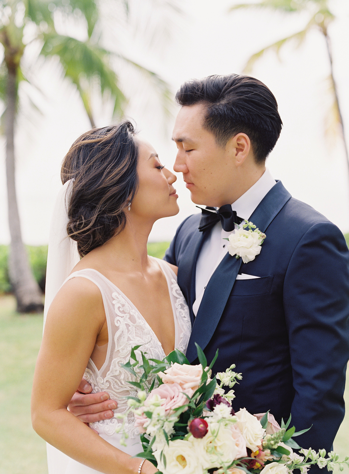 Elegant Sage Green Hawaii Destination Wedding – Etcetera Photo 16