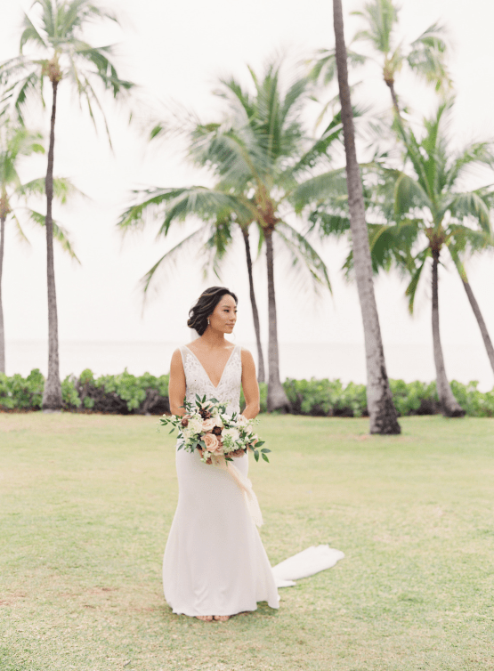 Elegant Sage Green Hawaii Destination Wedding – Etcetera Photo 20