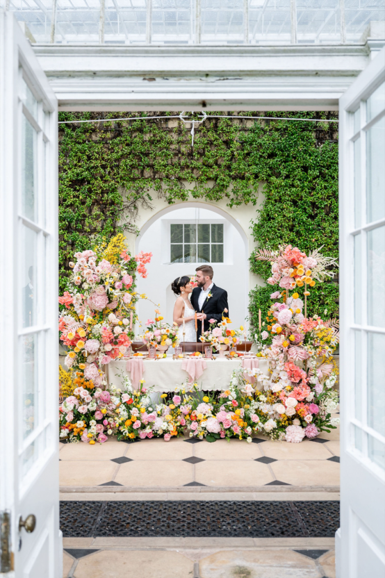 Hopton-Court-English-Sumfmer-Wedding-Chloe-Bolam-Photography-Bridal-Musings-11