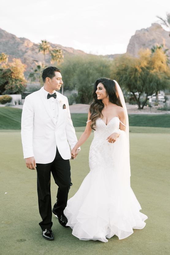 Modern Black Tie Arizona Wedding at Mountain Shadows – Saje Photography – Bridal Musings 27